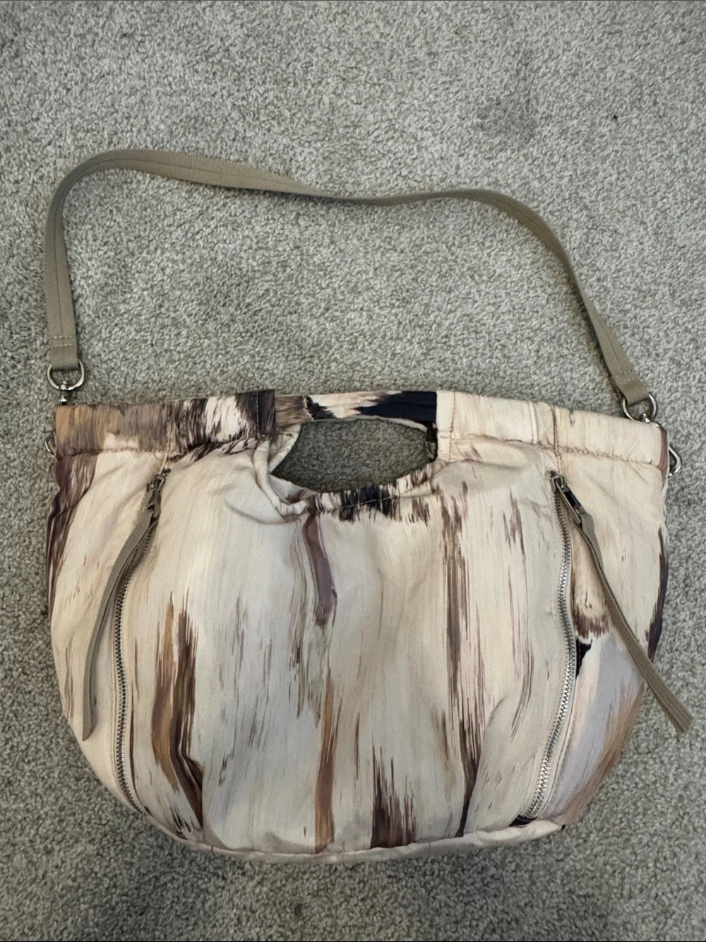 VINCE CAMUTO HARLO WASHABLE TOTE BAG